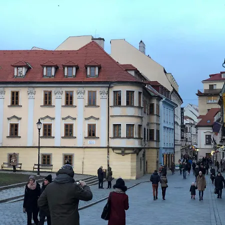 Pleasant Under The Castle Apartment Bratislava
