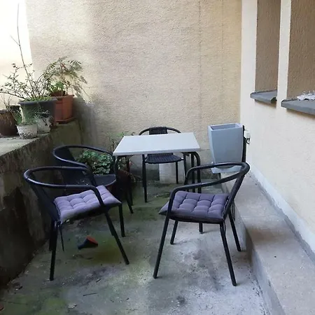 Pleasant Under The Castle Братислава